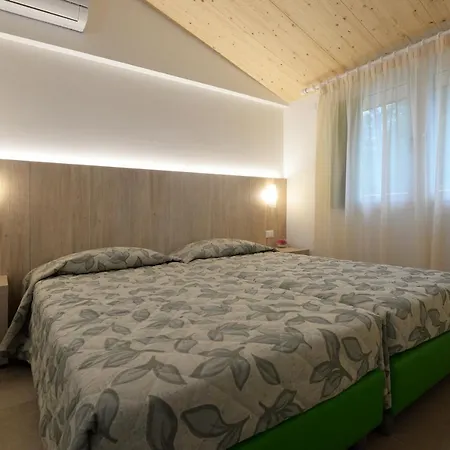 Centro Vacanze Pra' Delle Torri リゾート 4*